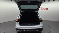 2022 Volkswagen Tiguan 2.0 TDI Prestige — фото 20
