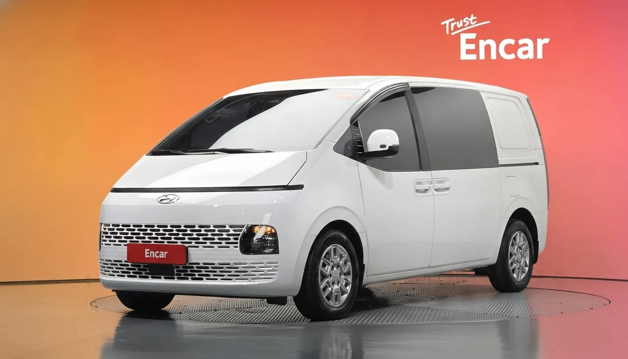 2022 Hyundai Staria Cargo 5-Seater