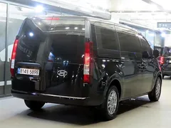 2023 Hyundai Staria Cargo 3-Seater — фото 4