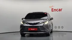 2022 Toyota Sienna 2.5 Hybrid 2WD, серый — фото 3