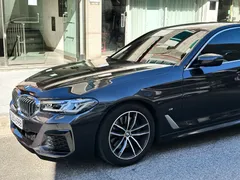 2022 BMW 5-Series 520i M Sport — фото 5