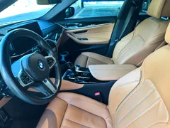 2022 BMW 5-Series 520i M Sport — фото 9