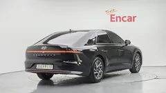 2023 Hyundai Grandeur Premium — фото 2