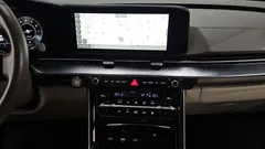 2022 Kia Carnival Gasoline 9-Seater Hi-Limousine — фото 18