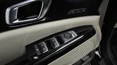 2022 Kia Carnival Gasoline 9-Seater Hi-Limousine — фото 20