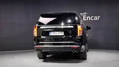 2023 ChevroletGMDaewoo Tahoe 6.2 Dark Knight 4WD, чёрный — фото 4