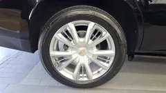 2023 ChevroletGMDaewoo Tahoe 6.2 Dark Knight 4WD, чёрный — фото 5