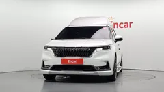 2023 Kia Carnival Diesel 9-Seater Hi-Limousine — фото 3