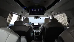 2023 Kia Carnival Diesel 9-Seater Hi-Limousine — фото 16