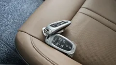 2023 Hyundai Staria L3.5 Lounge 7-Seater — фото 16