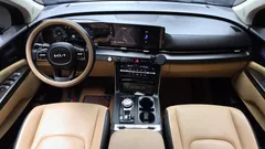 2023 Kia Carnival Gasoline 7-Seater Signature — фото 7