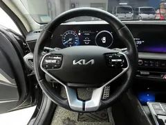2023 Kia K8 Signature — фото 7