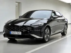 2023 Kia K8 Signature — фото 12