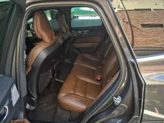 2023 Volvo XC60 T8 Ultimate Bright — фото 15