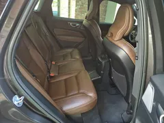 2023 Volvo XC60 T8 Ultimate Bright — фото 17