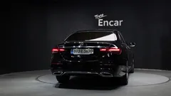 2023 Mercedes-Benz E-Class E250 AMG Line — фото 4