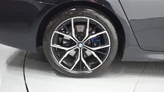 2023 BMW 5-Series 530i M Sport Package — фото 5