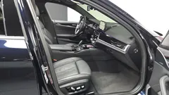 2023 BMW 5-Series 530i M Sport Package — фото 15