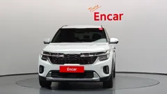 2023 Kia Seltos Gasoline 2.0 2WD, белый — фото 3