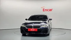 2022 BMW 5-Series 520i M Sport — фото 3