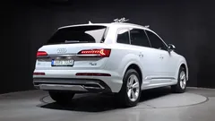 2022 Audi Q7 45 TDI Quattro — фото 2