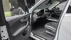 2022 Audi Q7 45 TDI Quattro — фото 10