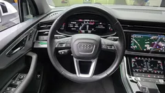 2022 Audi Q7 45 TDI Quattro — фото 13