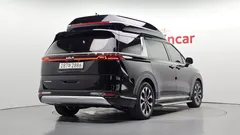 2023 Kia Carnival Gasoline 9-Seater Hi-Limousine — фото 2