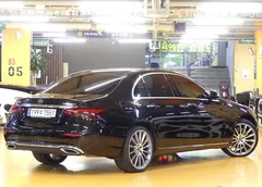 2023 Mercedes-Benz E-Class E450 4MATIC Exclusive — фото 2