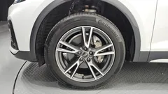 2022 Audi Q5 45 TFSI Quattro, белый — фото 5