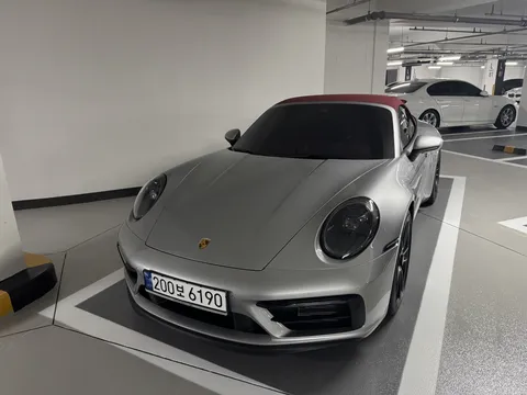 2023 Porsche 911 Carrera 4 GTS Cabriolet