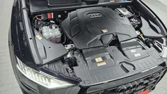 2022 Audi Q8 55 TFSI Quattro Premium — фото 6