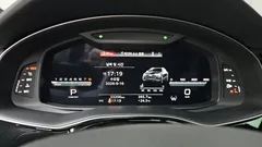 2022 Audi Q8 55 TFSI Quattro Premium — фото 8