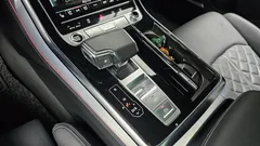 2022 Audi Q8 55 TFSI Quattro Premium — фото 9