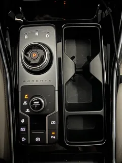 2023 Kia Sorento HEV 1.6 4WD — фото 17