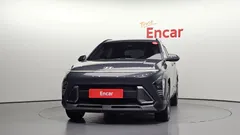 2023 Hyundai Kona Premium, серый — фото 3