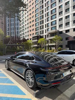 2022 Porsche Panamera 2.9 AWD Executive — фото 2