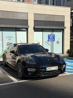 2022 Porsche Panamera 2.9 AWD Executive — фото 11