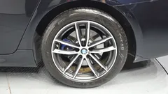 2022 BMW 5-Series 520i M Sport — фото 5