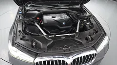 2022 BMW 5-Series 520i M Sport — фото 6