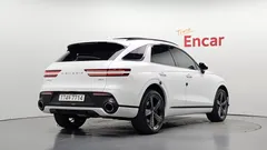 2023 Genesis GV70 2.5T Gasoline AWD — фото 2