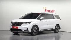 2023 Kia Carnival Diesel 9-Seater Noblesse — фото 1