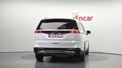 2023 Kia Carnival Diesel 9-Seater Noblesse — фото 4