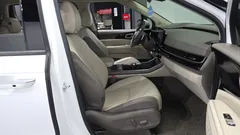 2024 Kia Canival Gasoline 9-Seater Signature, белый — фото 11