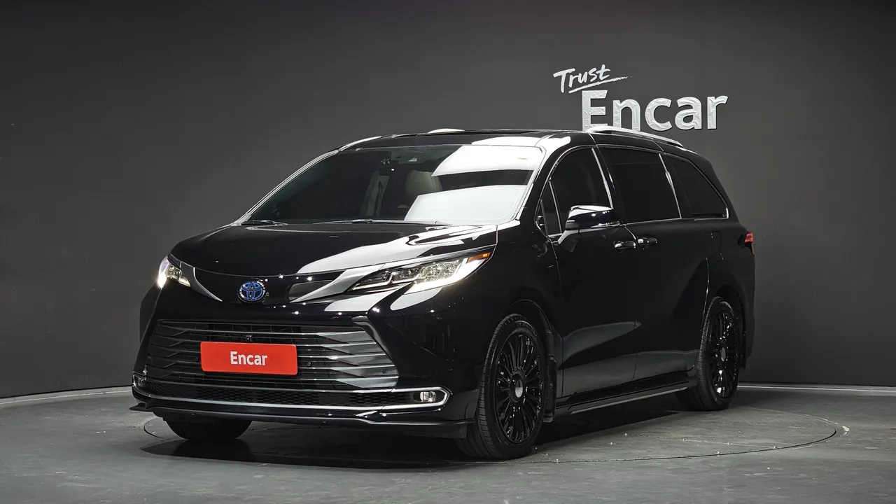 2023 Toyota Sienna 2.5 Hybrid 2WD