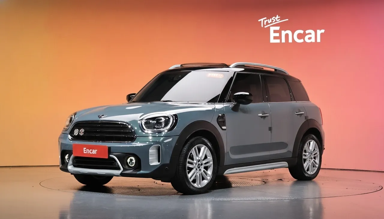 2023 Mini Countryman Classic Plus Launch Pack