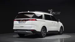 2022 Kia Carnival Diesel 9-Seater Prestige — фото 2