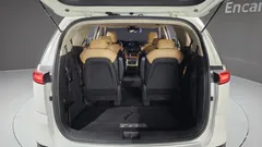 2022 Kia Carnival Diesel 9-Seater Prestige — фото 20