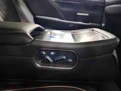 2022 Genesis G90 Gasoline 3.5 Turbo AWD — фото 18
