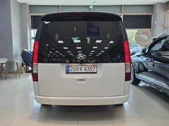 2023 Hyundai Staria Tourer 9-Seater — фото 5